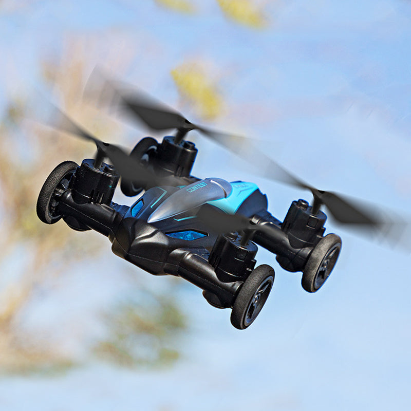 Barnevennlig flyvende bil: Robust fjernstyrt drone som forvandles til bil for lek i luft og på bakke.