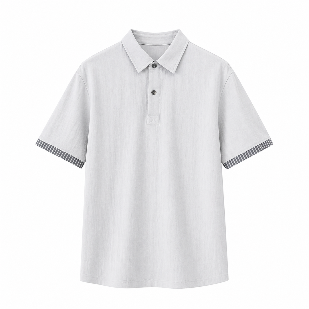Detaljert bilde av herre polo t-skjorte med grå striper og kortermet slim fit. Ideell for varme dager.