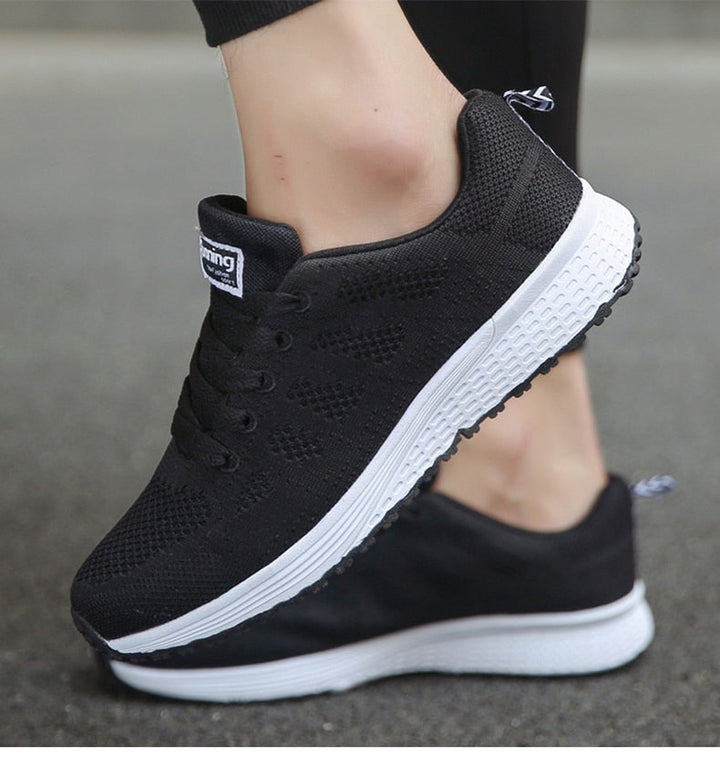 Motelette dame sko, komfortable og lettvekts sneakers for aktiv livsstil.