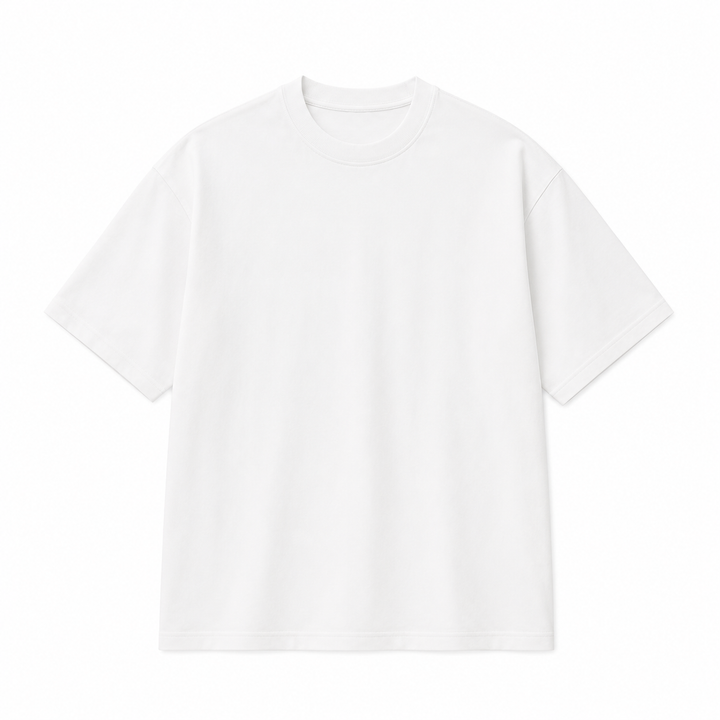 Avslappet oversized herre t-skjorte med unikt brodert fiskemotiv. Pustende kortermet for fritid og sommerdager.