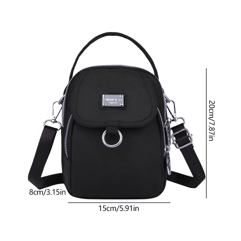 Slitesterk nylonveske: vanntett crossbody med justerbar stropp for moderne dame.