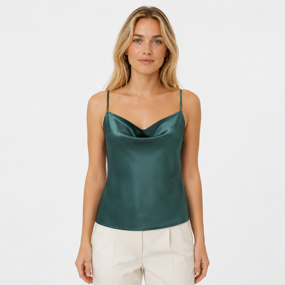 Moderne dame camitopp, en stilren og glansfull singlet perfekt for sommer mote. Myk og behagelig.