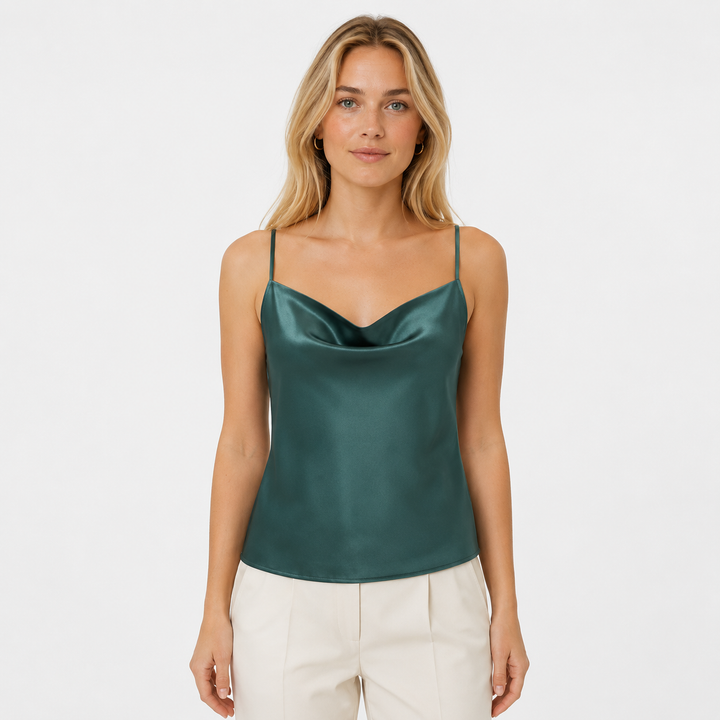 Moderne dame camitopp, en stilren og glansfull singlet perfekt for sommer mote. Myk og behagelig.