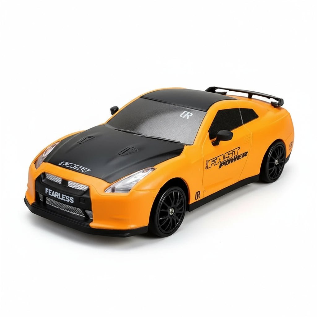Presisjonsstyrt 4WD RC driftbil med glatte dekk for optimal kontroll.
