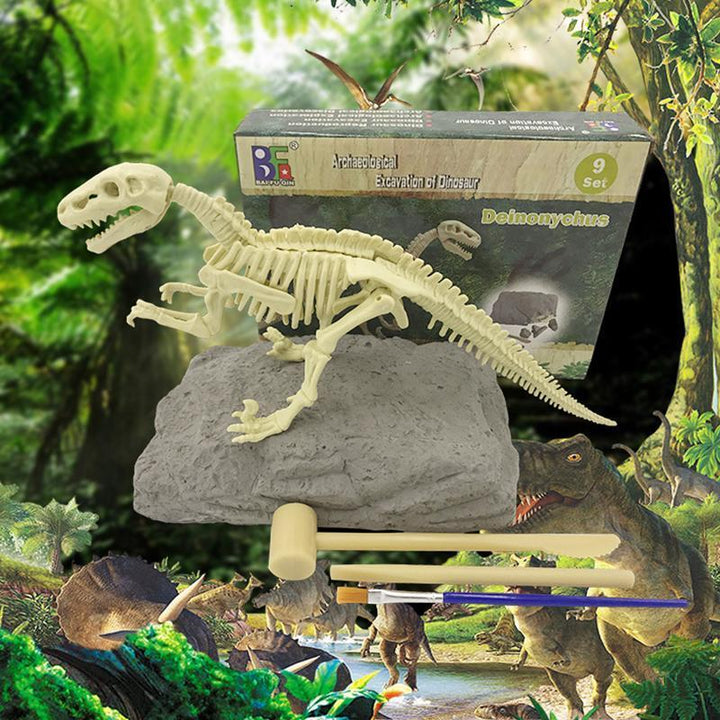 Barnas DIY utgravningssett for dinosaurfossil. Pedagogisk leke for barn og arkeologi aktivitet.