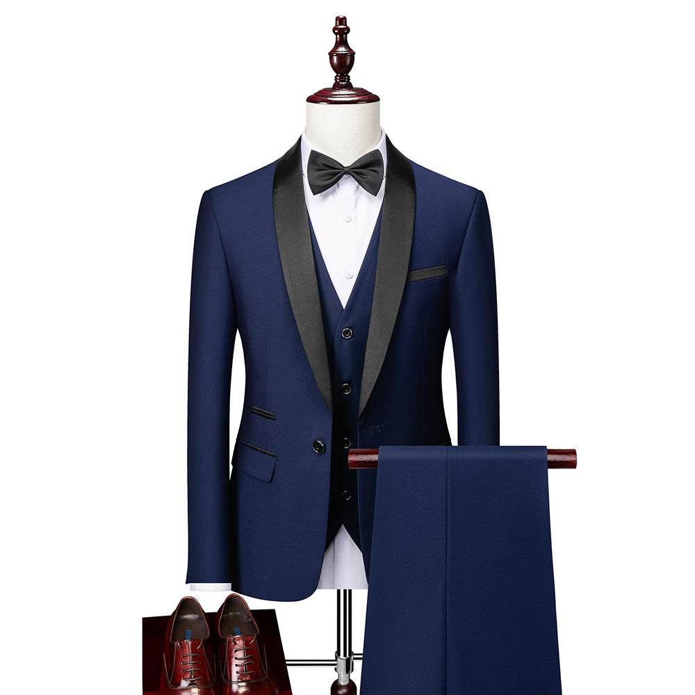 Elegant slim fit 3-dels dressett for menn, komplett med jakke, vest og bukse. Tidløs formell dress.
