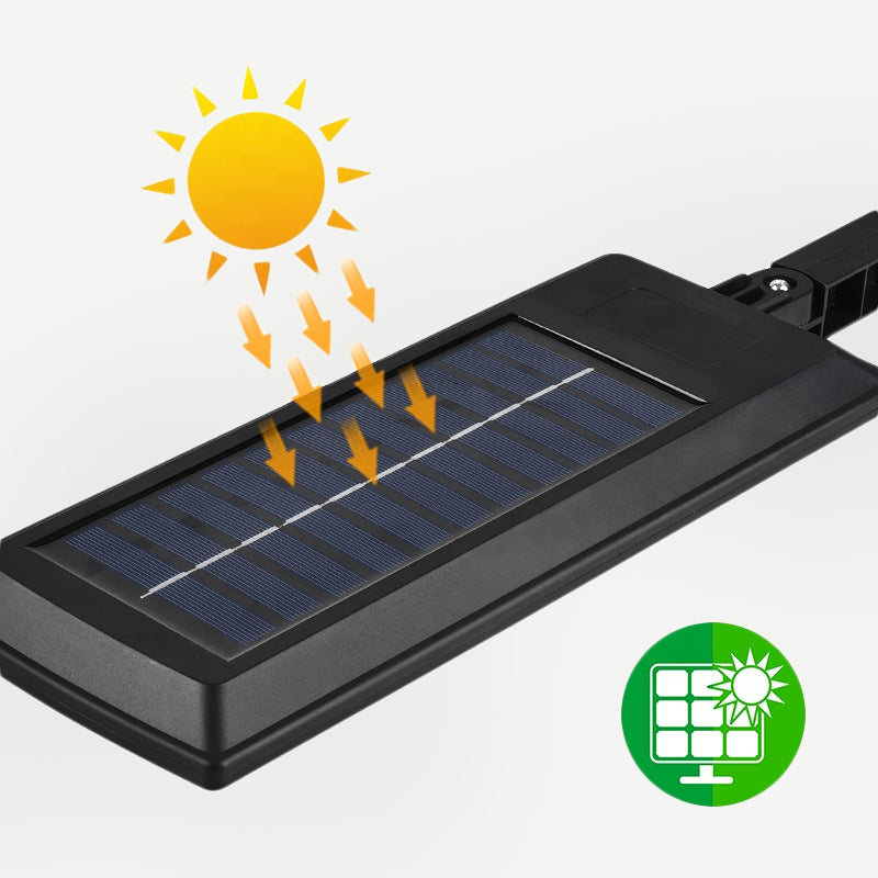 Robust solar gatelys for nordiske forhold. Vanntett LED-belysning med fjernkontroll og sensor.