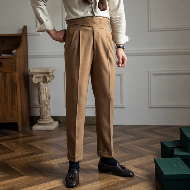 Klassisk dressbukse for menn. Tidløs eleganse og komfort for enhver anledning.