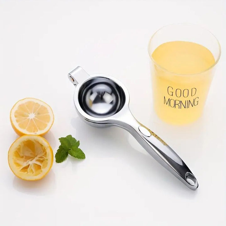 Praktisk juicepresse i rustfritt stål for sitrusfrukter. Lag fersk juice manuelt, et must i ethvert kjøkken.
