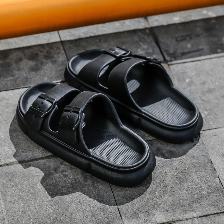 Stilige unisex sandaler med tykk såle, egnet som innesko, badesko og sommersko for daglig komfort.