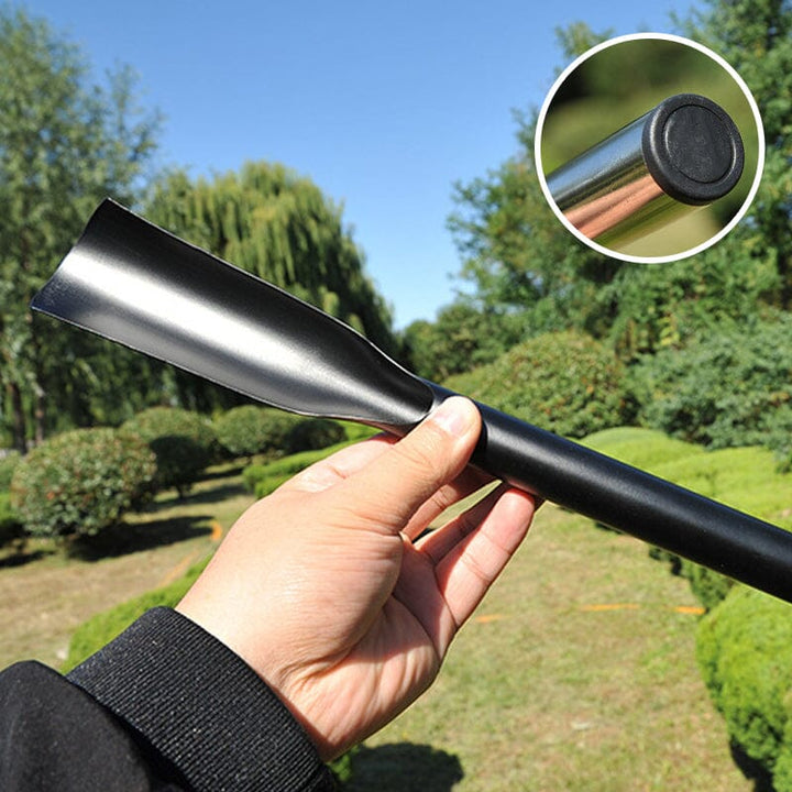 Robust hagespade av manganstål, ideell for graving, planting og friluftsliv.