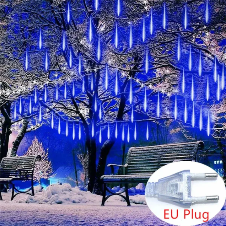 Varm hvit LED meteorregn belysning. Perfekt som stemningslys eller utebelysning for hage og terrasse.