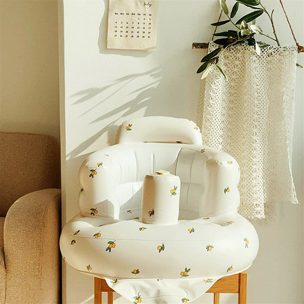 Ergonomisk oppblåsbar babysofa i PVC, perfekt som babysete for lek og trygg sittestart.