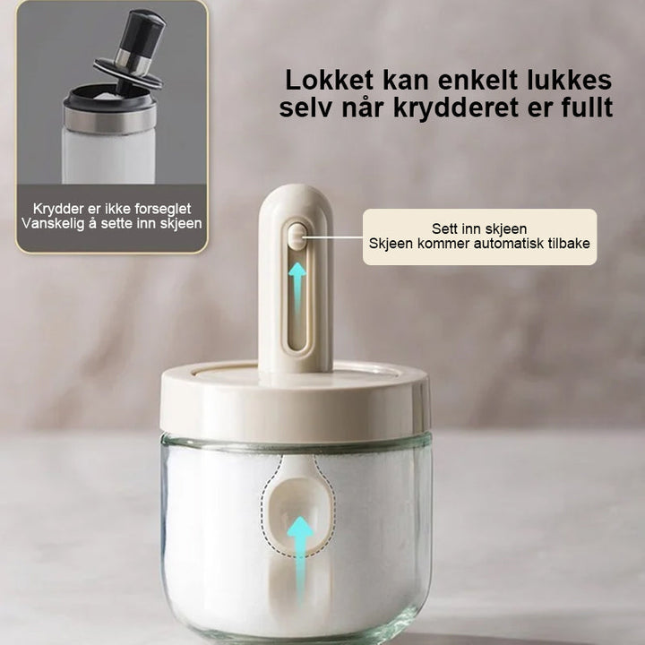 Glasskrukke med silikonforsegling og integrert justerbar skje; perfekt for effektiv krydderlagring.