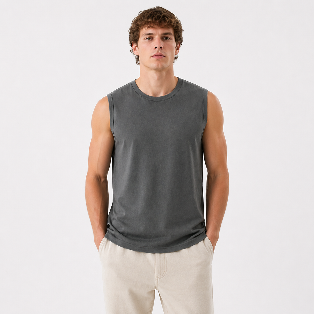 Fasjonabel herre singlet, vintage look for en unik sommer streetwear stil.