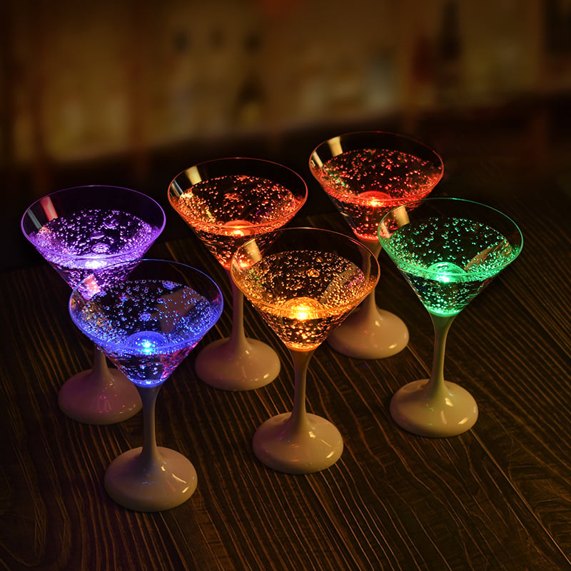 Skinnende champagneglass med LED-lys, flott for enhver fest, gaveidé eller barutstyr.