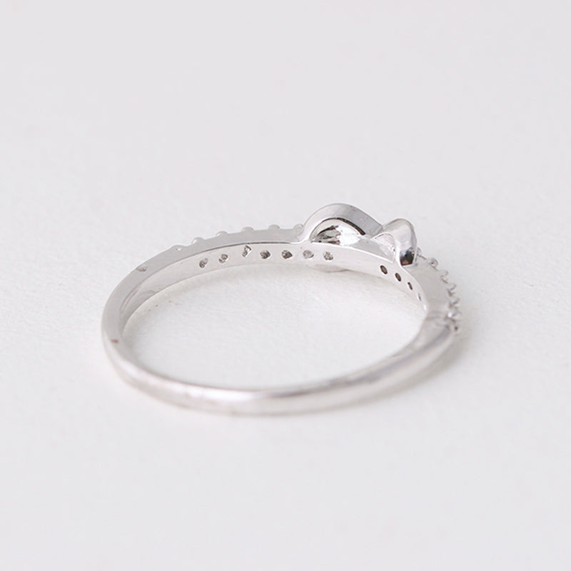 Stilfull dame infinityring i rosegull, tidløst tilbehør og kjærlighetsgave til datter.