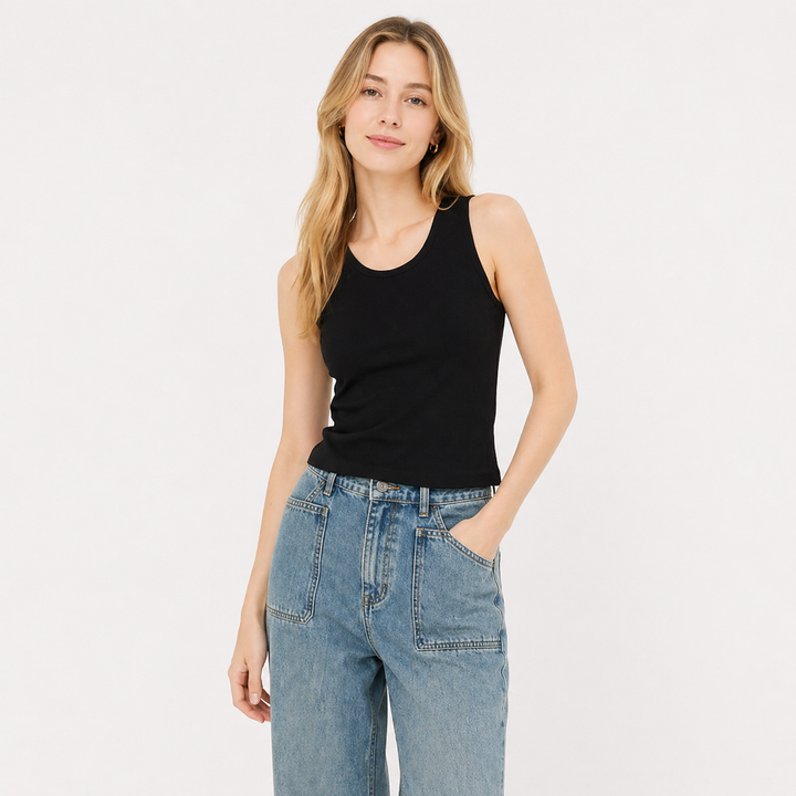 Komfortabel, strikket dame singlet i slim fit med stretch, et allsidig baseplagg for hverdagen.