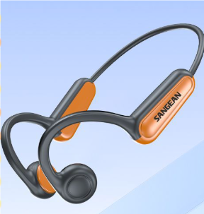 Aktiv løper med bone conduction sportshodetelefoner; svettebestandige for utendørs trening, trygg lyd.