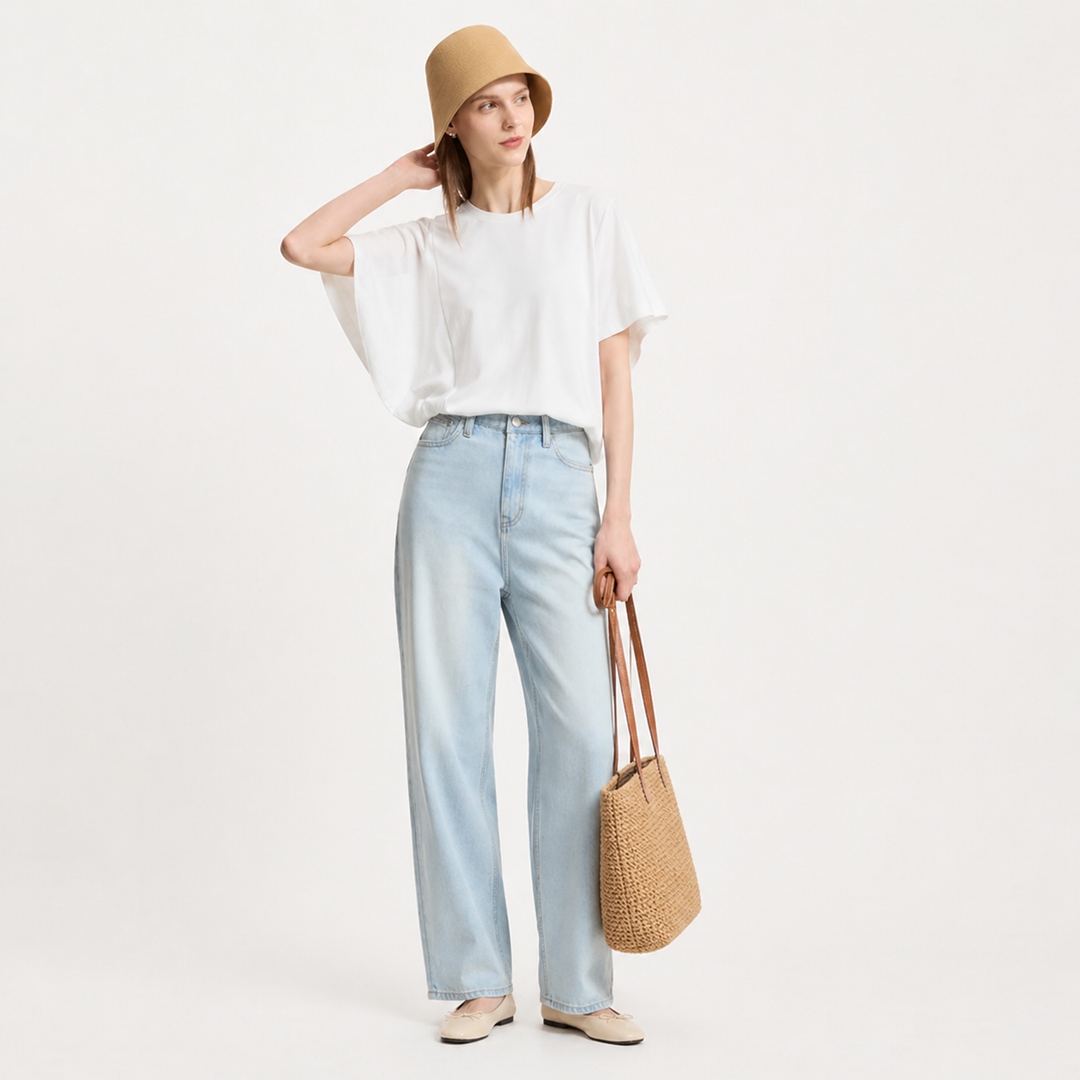 Dame kortermet chiffon t-skjorte, lett og luftig design. Perfekt elegant sommerbluse for en avslappet look.