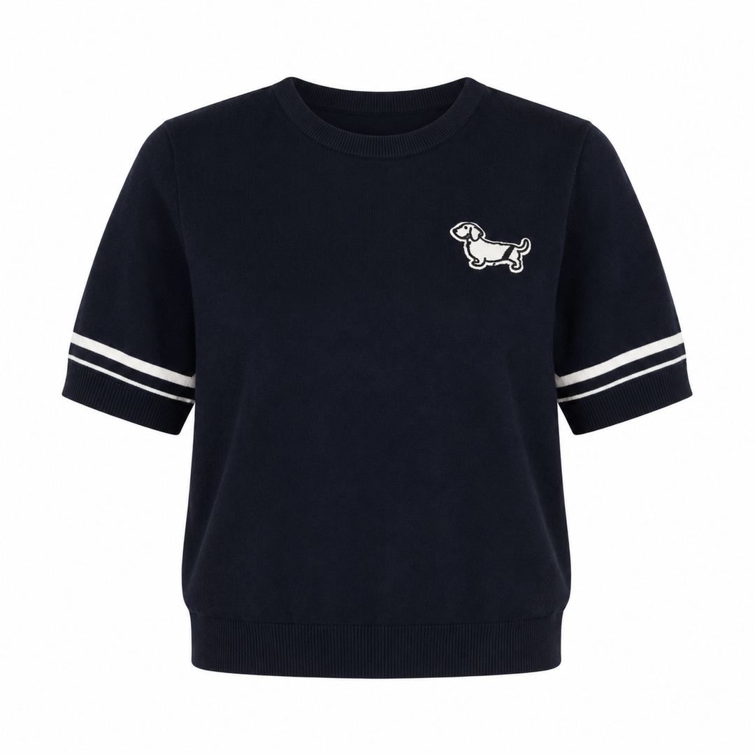 Strikket dame t-skjorte i mørk blå med elegant broderi og behagelig løs passform, ideell for casual stil.
