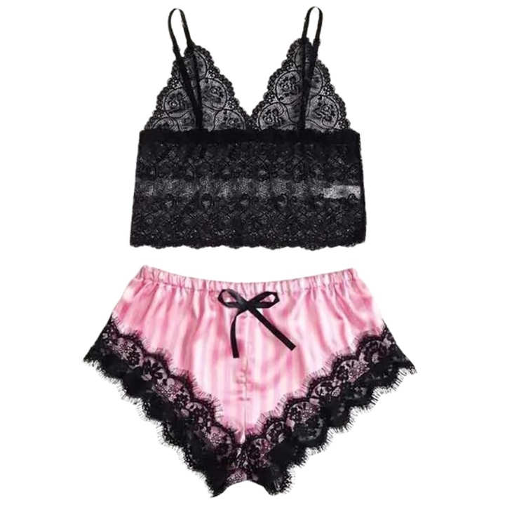 Allsidig rosa 4-i-1 sommer nattøy sett for kvinner. Inkluderer shorts, topp og matchende morgenkåpe.