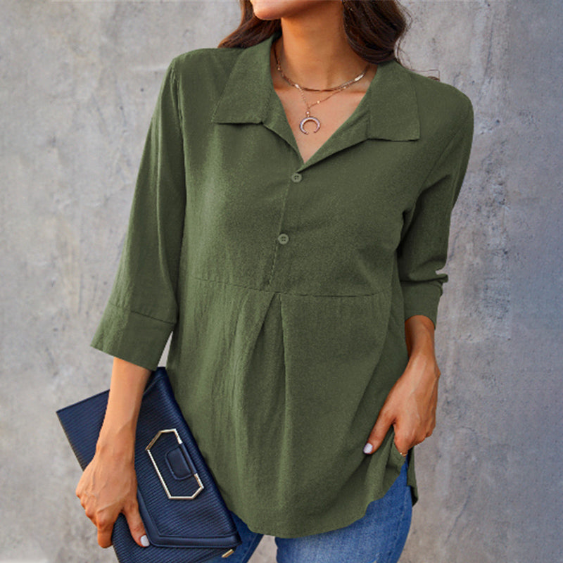 Elegant ensfarget bluse for kvinner, perfekt for fritid, jobb eller sommerdager. Løs passform.
