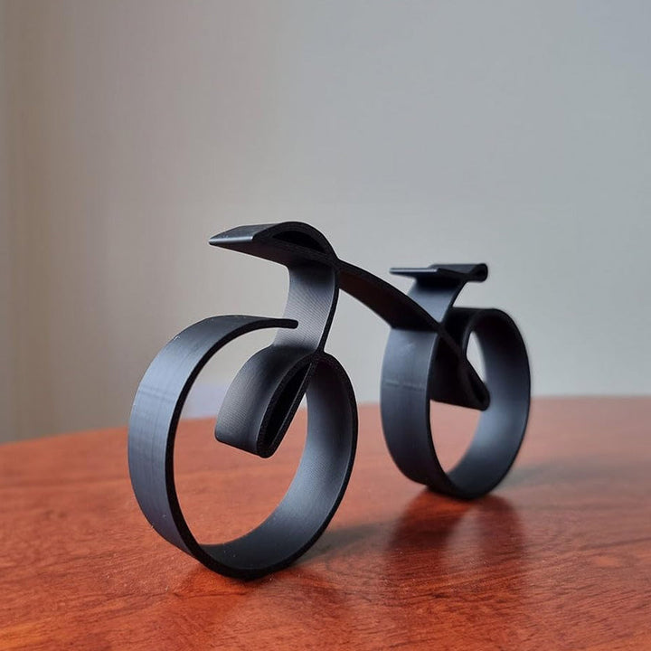Abstrakt metall sykkelfigur, moderne dekorasjon som fremhever din personlige stil og smak.