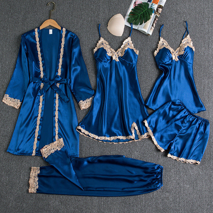 Klassisk femdelt silke-pyjamas med blonder for kvinner. Myk, elegant og pustende nattøy for sommer.