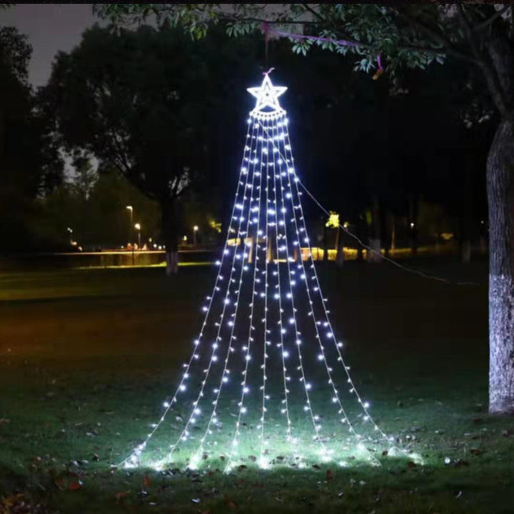 Stemningsfulle LED juletrelys med EU-støpsel. Hvite og gule lys for koselig juledekorasjon utendørs.