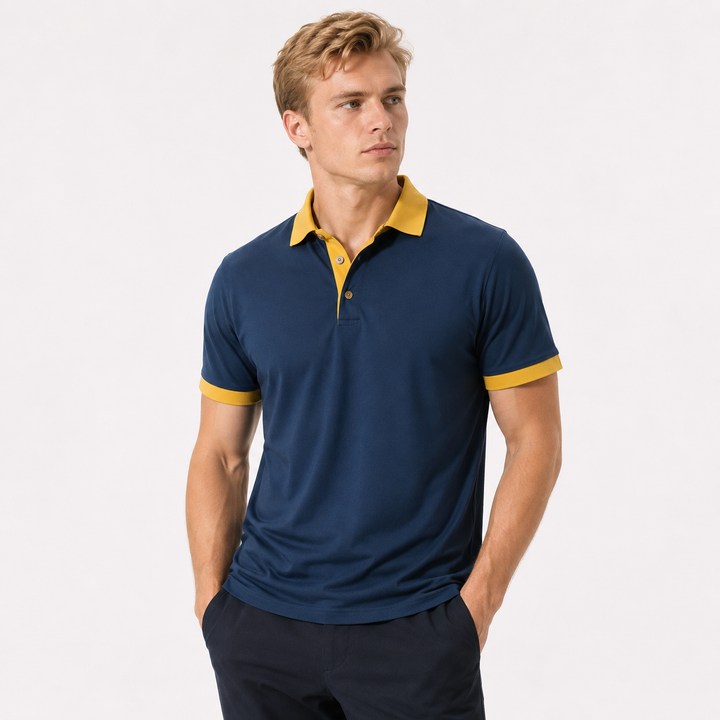 Komfortabel herrepoloskjorte i casual stil. Hurtigtørkende stoff og løs passform, ideell for sommerdager.