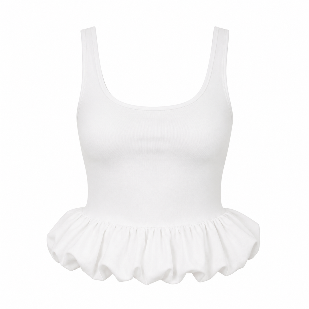 Modell i stilfull figurnær ermeløs crop topp for dame, perfekt sommermote. En komfortabel og moderne hverdags-topp.