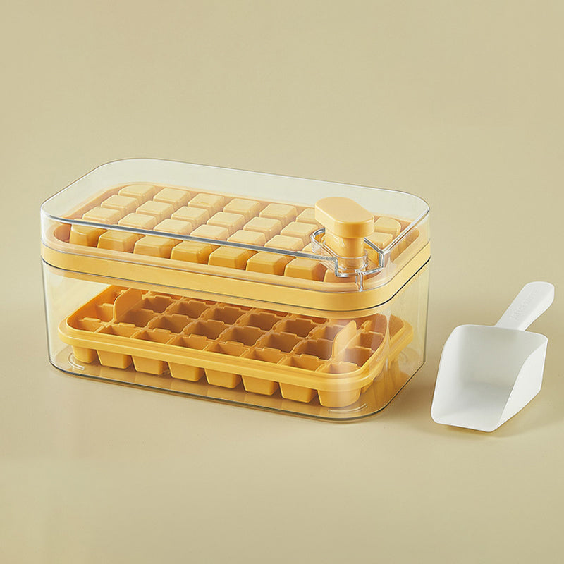 Perfekt for sommer: smart silikon isboks for enkel produksjon av friske isbiter til drikke.
