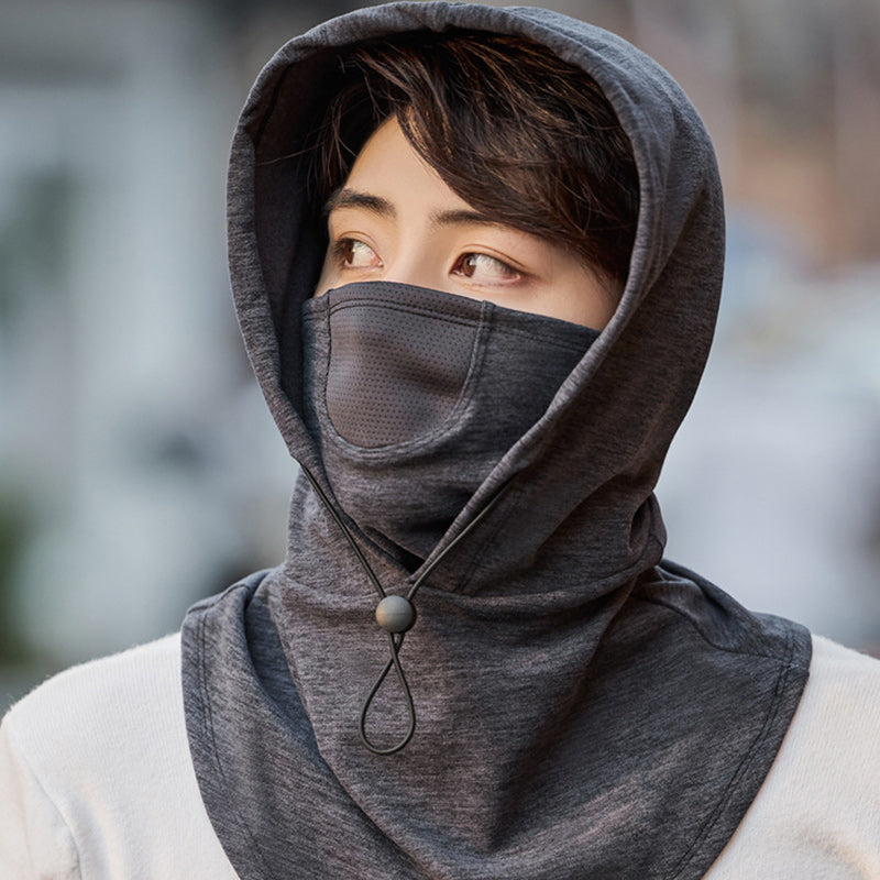 Ergonomisk designet halsvarmer og hetteansiktsmaske for aktive syklister.