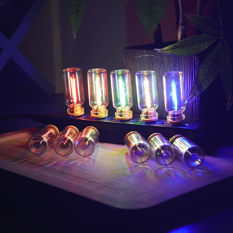 Stilig USB nattlys i glassflaske med fargerike berøringsalternativer, perfekt for stemningsbelysning.