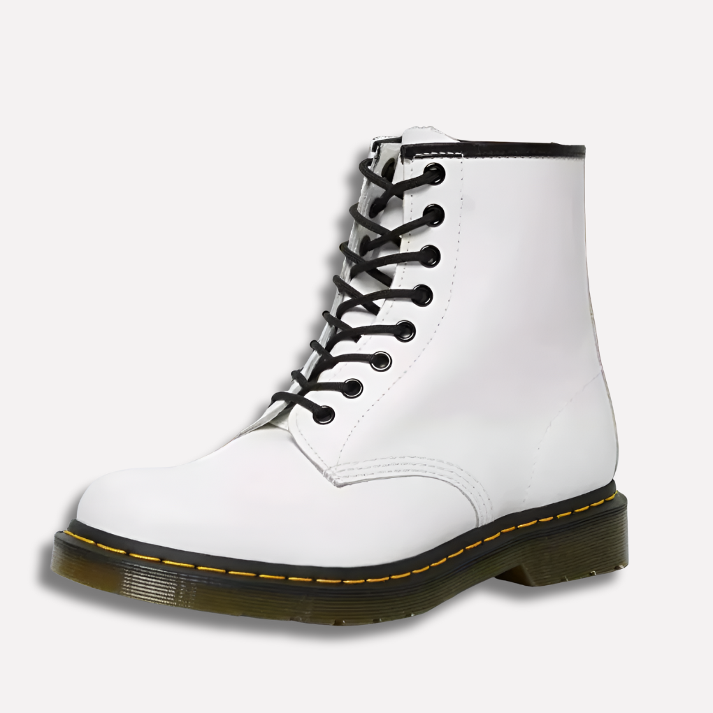 Front av klassiske damesnørestøvletter med snøring. Stilige og komfortable boots for alle anledninger.