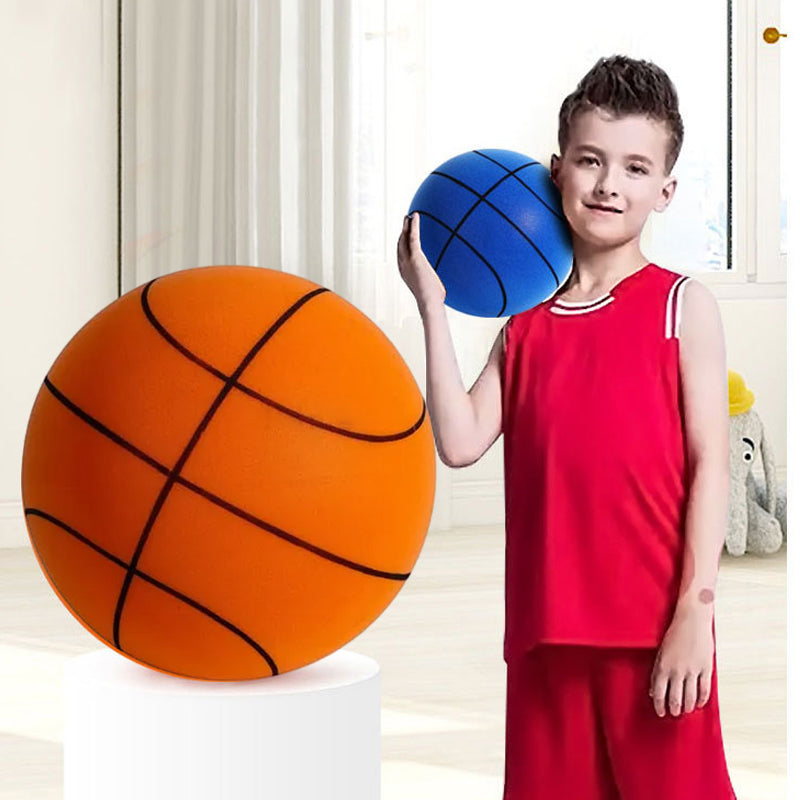 Myk og lett skumbasketball for trygg innendørs bruk. Perfekt for barnas stille dribletrening.