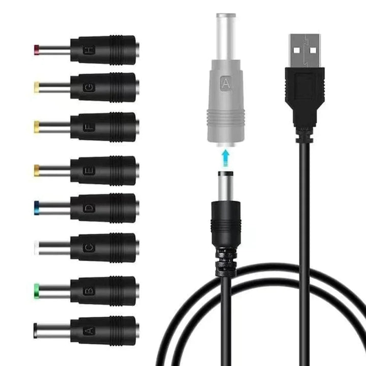 Kompakt 8-i-1 universaladapter som lader bærbar elektronikk, reduserer kabelrot hjemme og på reise.