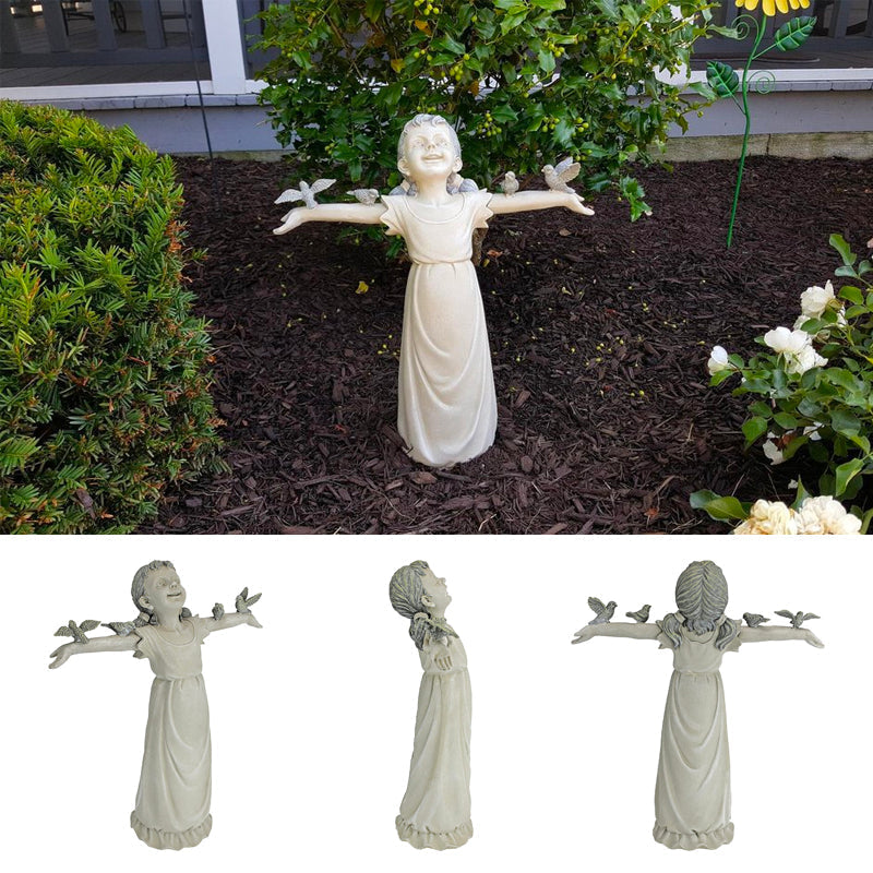 Jentestatue som hagefigur, ideell for å skape en koselig og innbydende stemning i hagen.