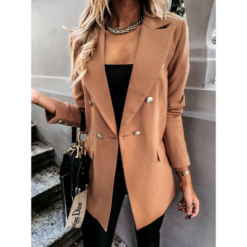 Elegant ensfarget langermet blazerjakke. Stilren hverdagsblazer for damer, ideell for casual antrekk.