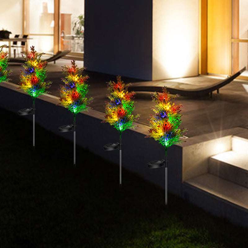 To pakker solcelledrevne juletrelys for hagen. Skap magisk julestemning utendørs med lys, LED.
