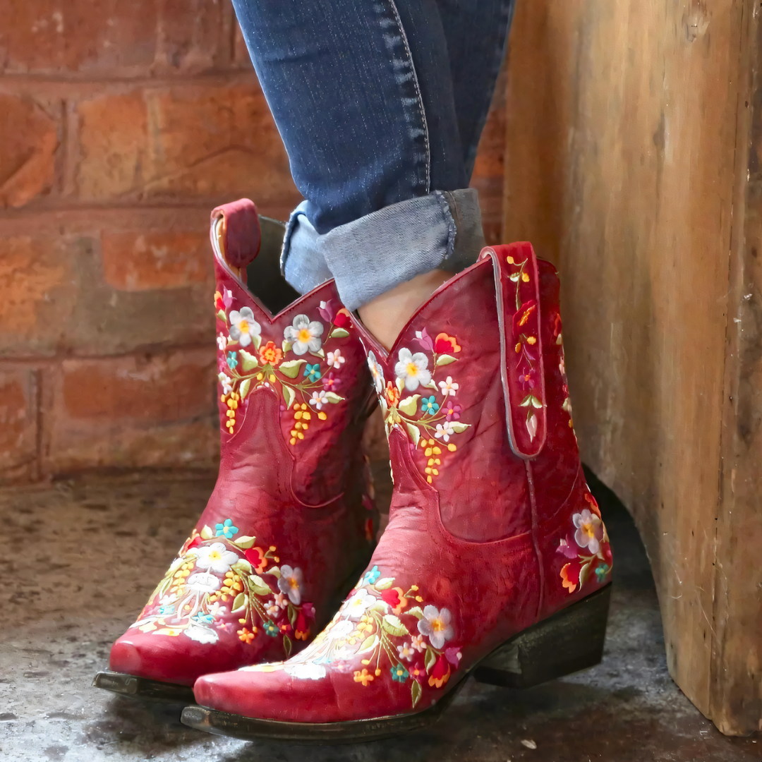 Stilfulle dame cowgirlstøvler, komfortable vintage kvinneboots for trendy fritidsbruk, ideelle for alle årstider.