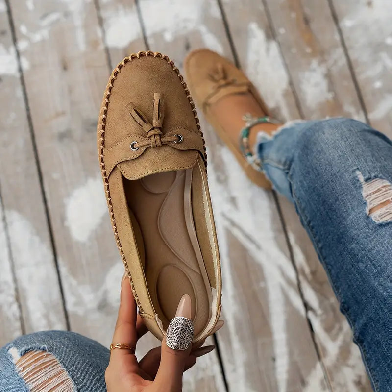Dame-loafer med diskret ortopedisk design, tilbyr usynlig støtte og elegant finish.