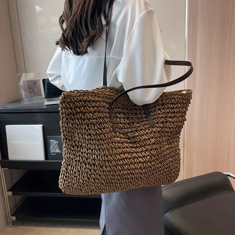 Bærekraftig vevd bæreveske for hverdag; elegant design med praktiske lærstropper. Naturlig look.