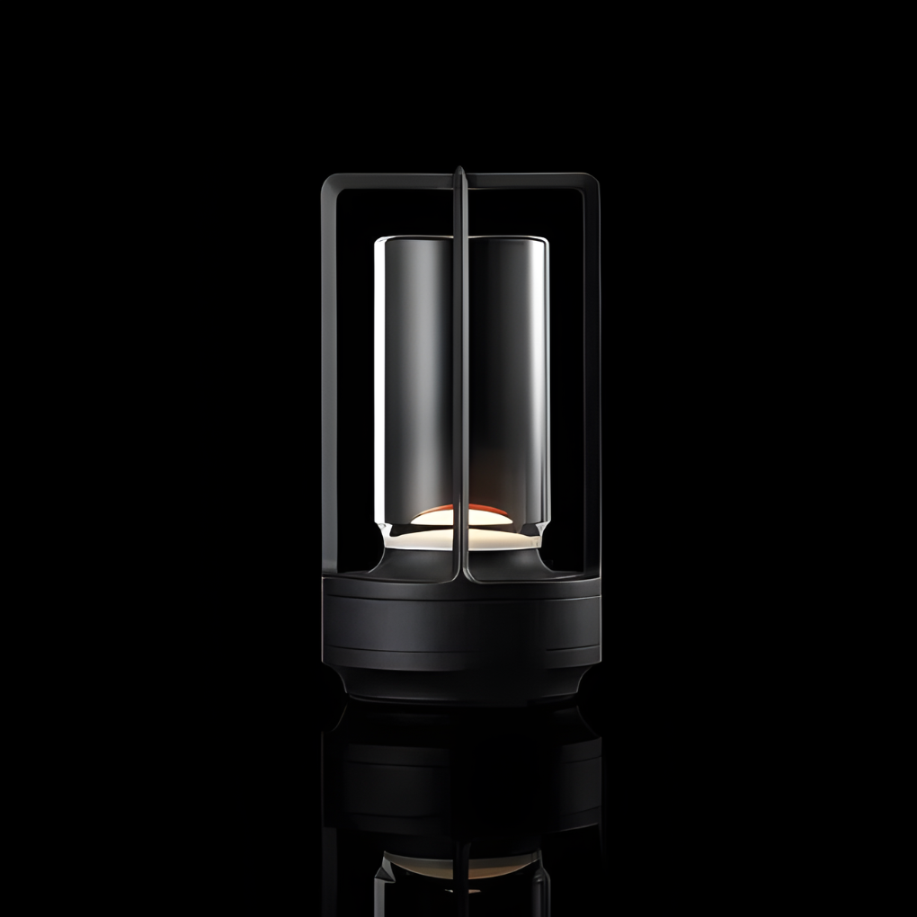 Stilren krystall lykt i moderne design. Ideell for å tilføre en stemningsfull og elegant atmosfære.