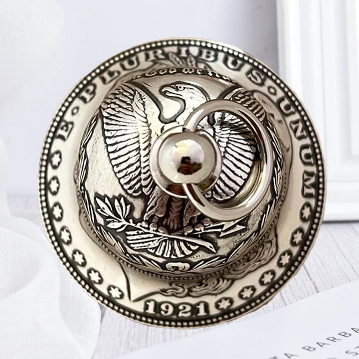 Morgan Sølvdollar klokke, en elegant vintage veggdekorasjon for hjemmet. Klassisk design.