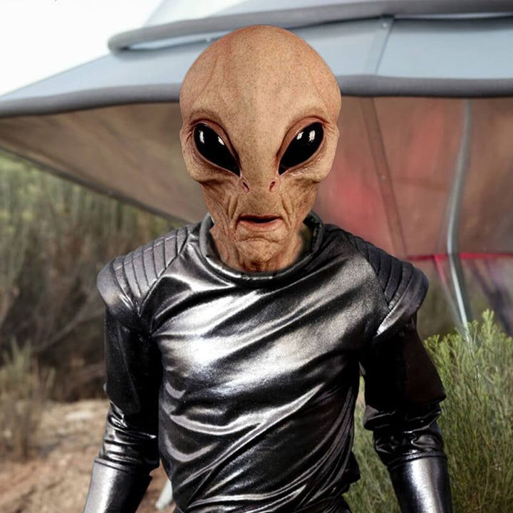 Høykvalitets alien maske for kostymer, Halloween og sci-fi arrangementer. Skrekk og moro.