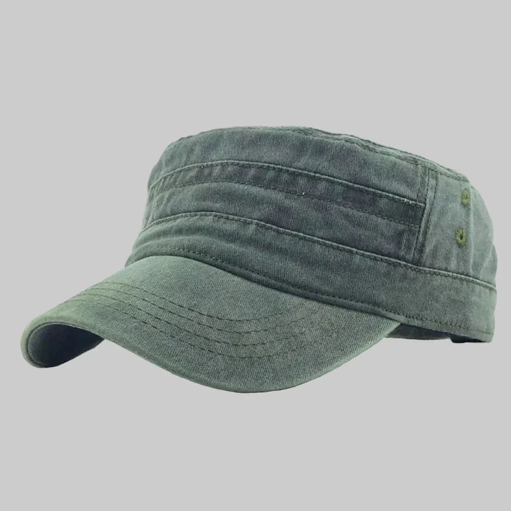 Mørkegrønn herre militærlue, retro army caps, klassisk justerbart hodeplagg for tidløs fritidsstil.