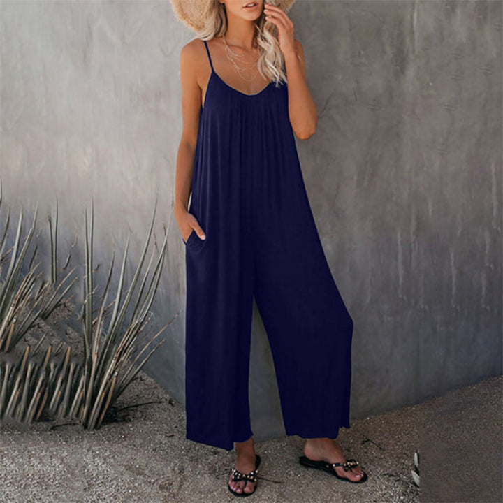 Komfortabel løs cami jumpsuit, perfekt for å skape en uanstrengt og stilig look.