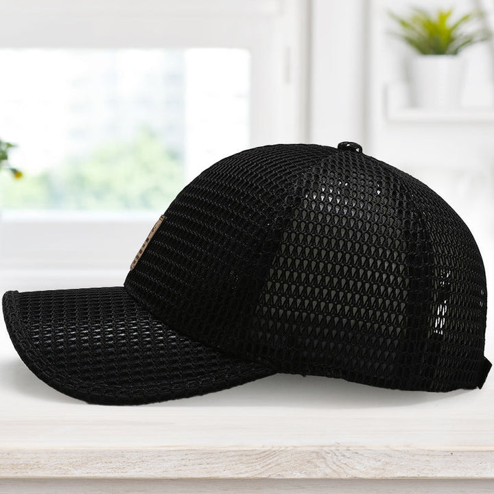 Stilig unisex sommercaps med solbeskyttelse. Pustende mesh perfekt for sport, utendørs og fritid.